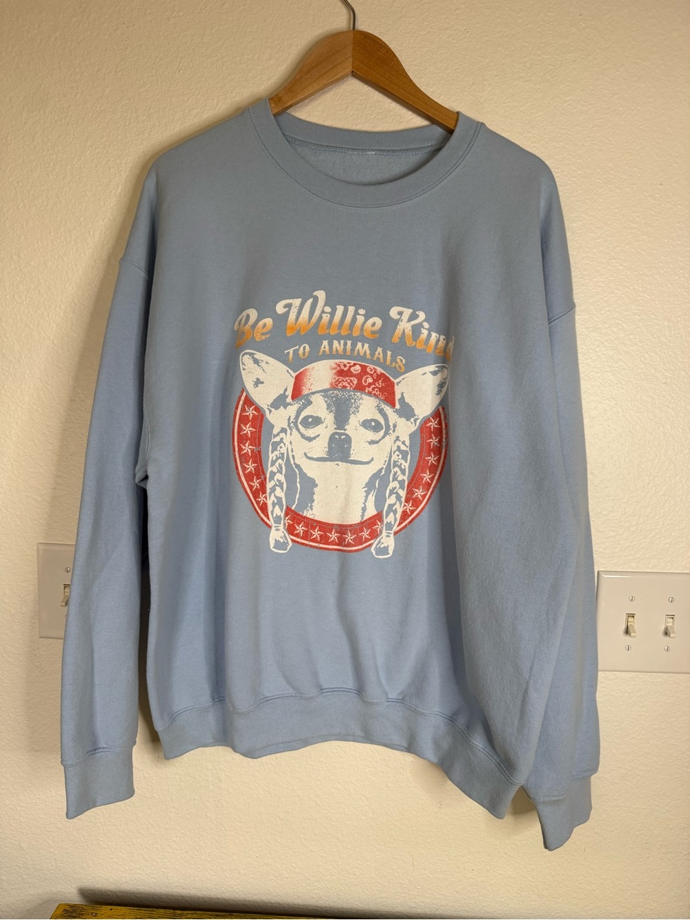 “Be Willie Kind to Animals” Graphic Sweatshirt Blue Chihuahua Dog Size 2X?